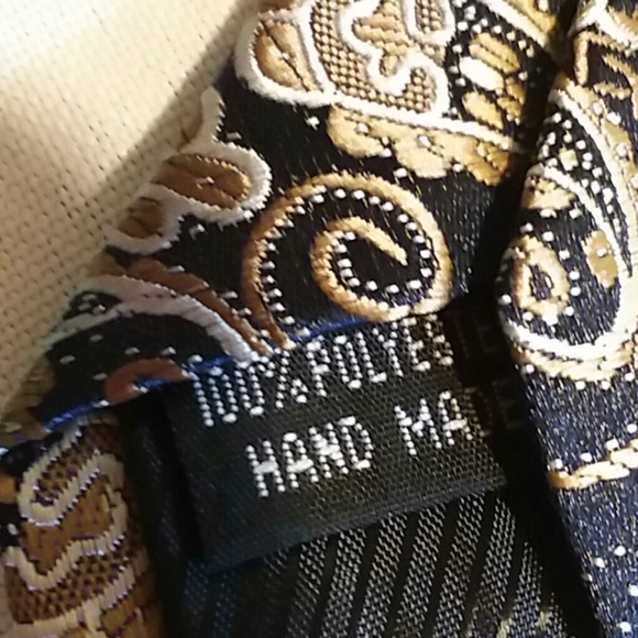 Floral Paisley Tie - Picture 7 of 10